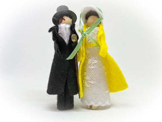 KIT Regency Couple out Walking Clothespin Doll Ornaments KIT