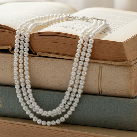 three strand pearl necklace choker
