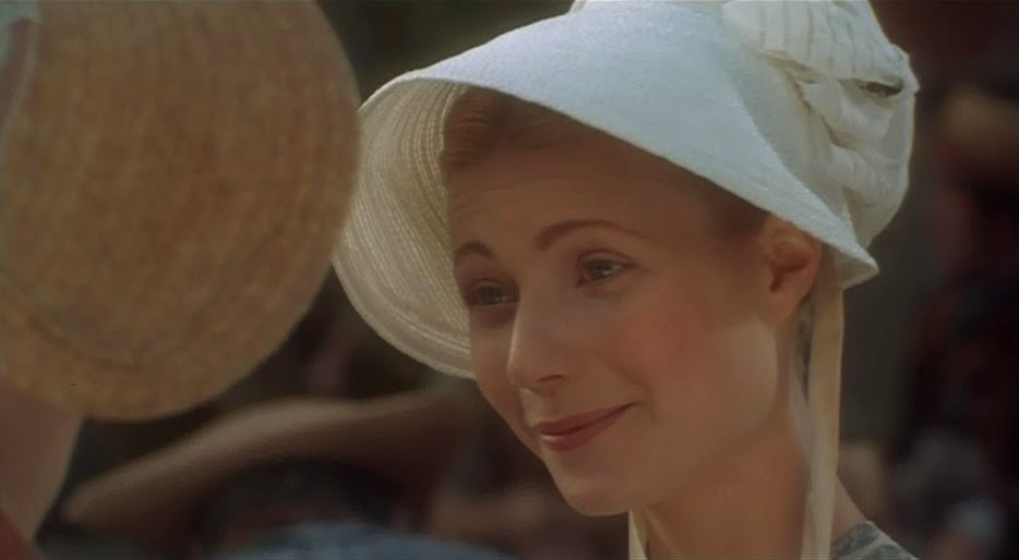 Trimmed Fabric Bonnet: Maria II