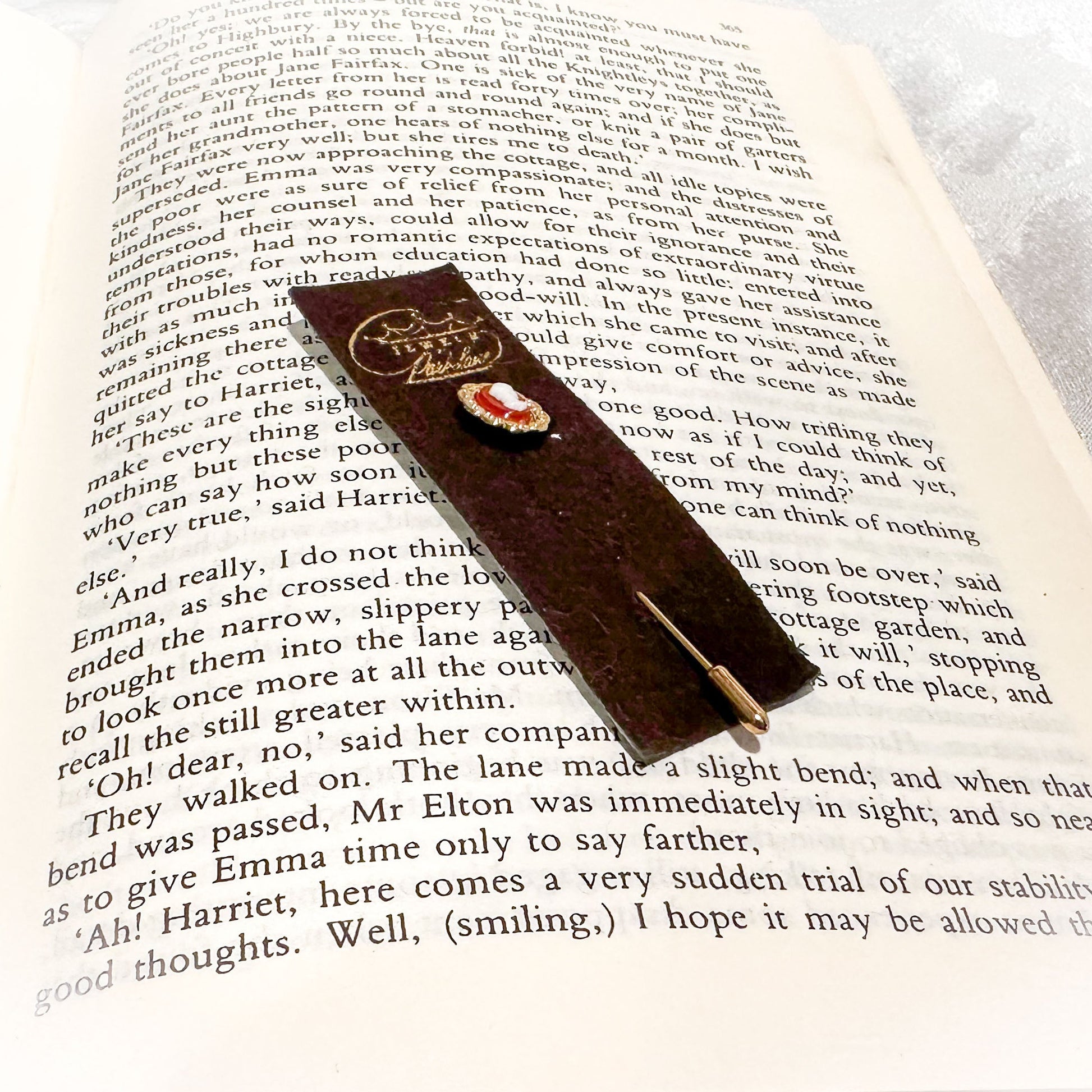 vintage cravat pin with cameo