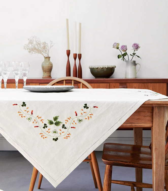 Jane Austen Embroidery (Pattern Book)