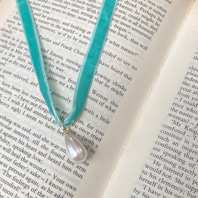 pearl drop necklace with rhinestone accents on a velvet ribbon choker for colonial, georgian or regency cosplay
