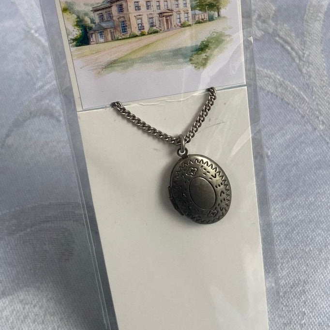 Oval Locket: