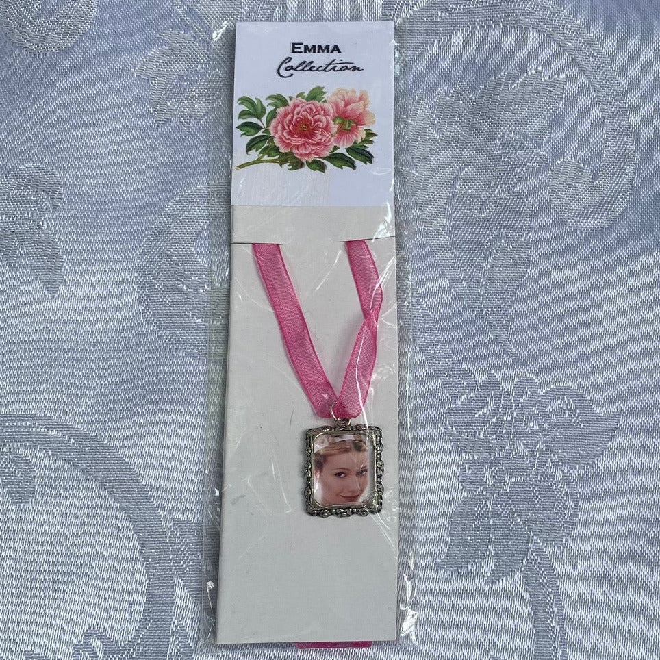 gwyneth patrow as emma woodhouse necklace
