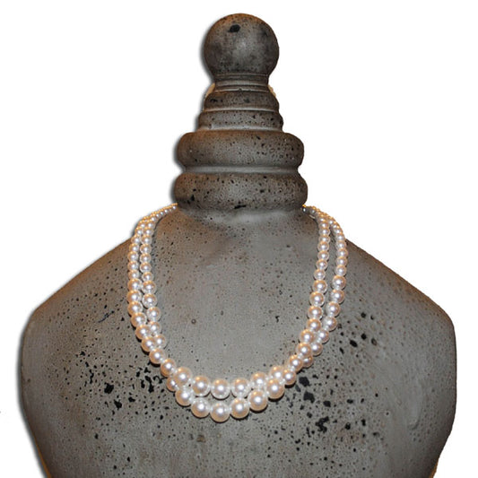Double strand pearl choker