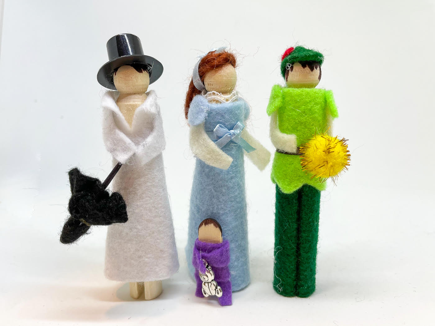 Kit: Peter Pan, Wendy, John, Micheal, Tinker Bell