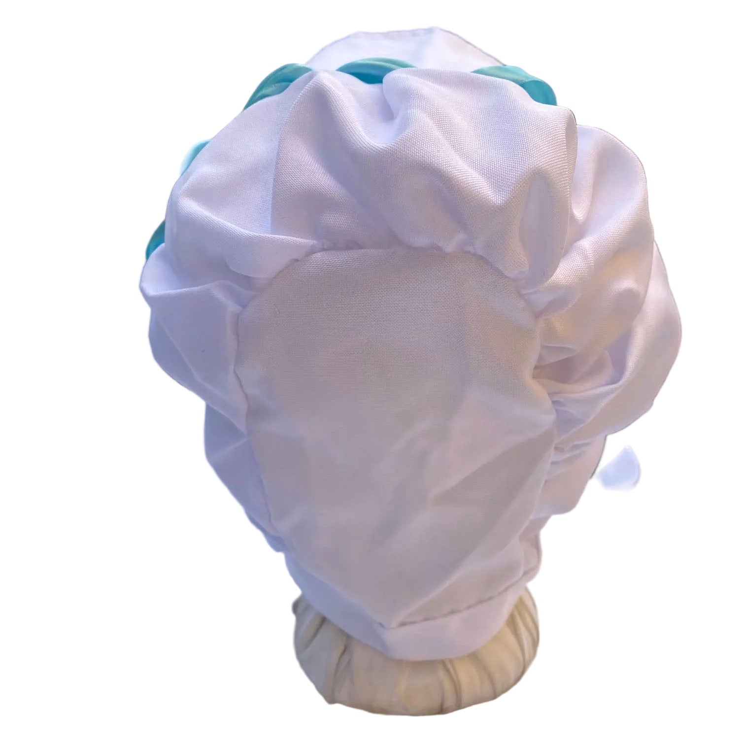 back of white prairie bonnet 